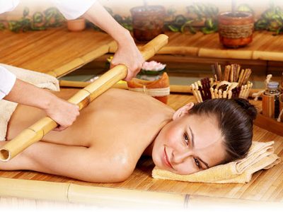 masaj cu bete de bambus